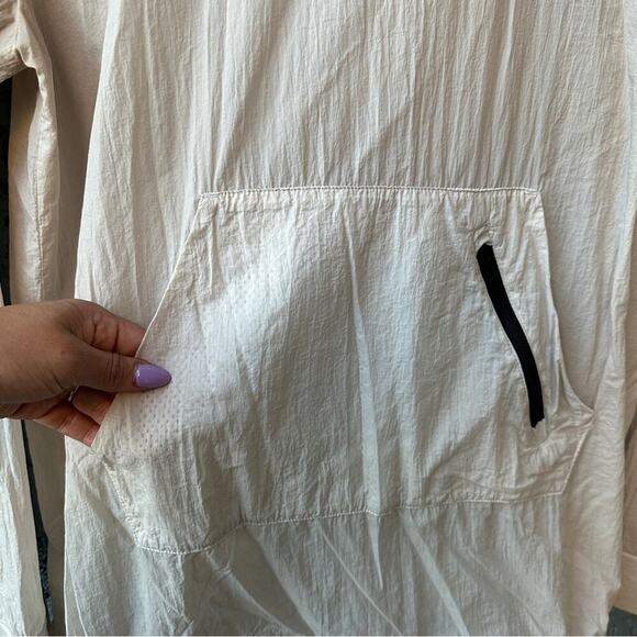 ADIDAS Water Repellent Mens Must Haves DWR Nylon Hoodie in Cream Ivory Sz. Small - Picture 8 of 9